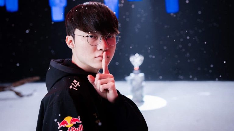 League of Legends Now Features Pro Players Born After the Game's Release